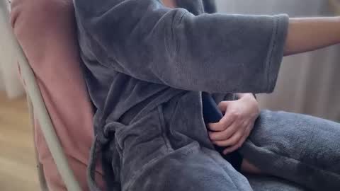 Snapshot of meeliskk95 chatting on March 10, 6:51 am meeliskk95 online show from March 10, 6:51 am