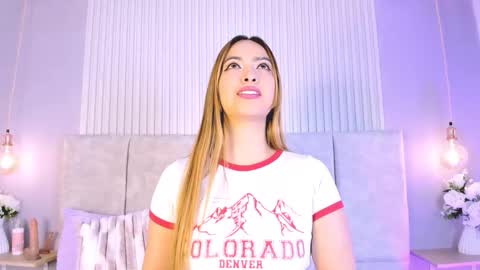 Emily online show from February 21, 9:27 pm