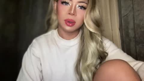 GODDESS OF ALL GODDESSES online show from October 19, 3:23 pm