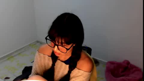 Snapshot of meg4nmiau chatting on May 23, 12:38 am Meg4n Miauuuu online show from May 23, 12:38 am