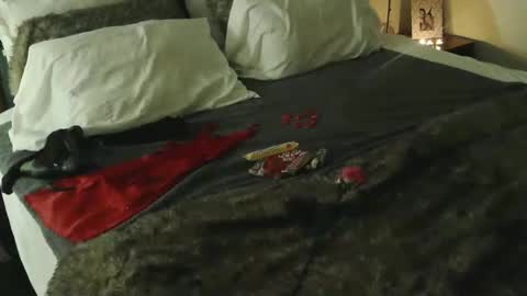 megadon1990 online show from February 16, 2:07 am