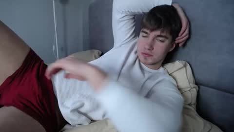 Snapshot of megamaxxxl chatting on February 1, 12:26 pm Max online show from February 1, 12:26 pm