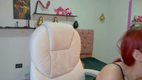Snapshot of megamwhithee chatting on July 18, 3:00 am Megamwhithe online show from July 18, 3:00 am