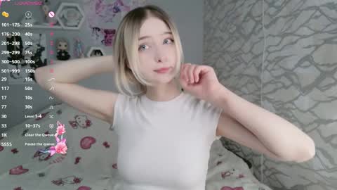 Snapshot of megan__ami chatting on June 6, 1:05 pm Megan online show from June 6, 1:05 pm