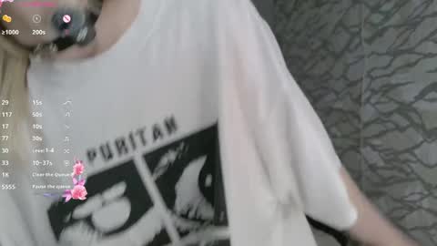 Snapshot of megan__ami chatting on June 7, 2:43 pm Megan online show from June 7, 2:43 pm