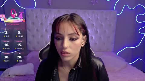 Megan  online show from November 25, 4:01 am