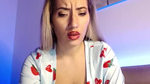 Megan Blazee  online show from October 23, 11:14 pm