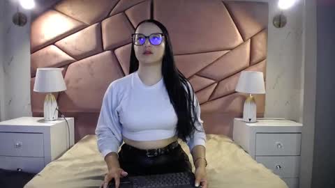 Megan3 online show from October 10, 2:38 pm