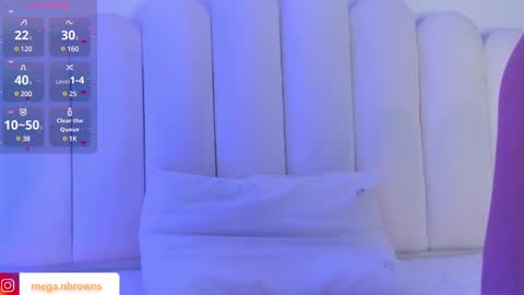 Snapshot of megan_browns1 chatting on February 25, 12:55 pm Megan online show from February 25, 12:55 pm