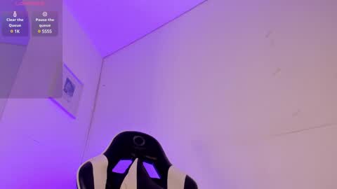 Snapshot of megan_browns1 chatting on March 3, 1:09 pm Megan online show from March 3, 1:09 pm