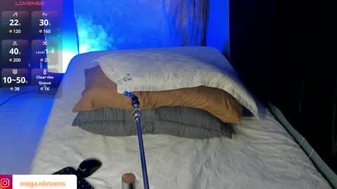 Snapshot of megan_browns1 chatting on March 12, 12:47 pm Megan online show from March 12, 12:47 pm