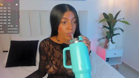 Snapshot of megan_brunette2 chatting on May 26, 1:12 am megan_brunette2 online show from May 26, 1:12 am