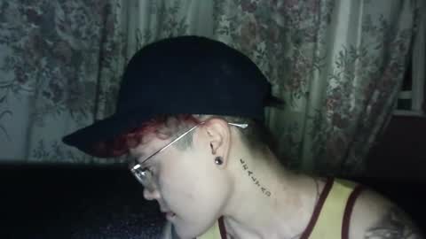 Megan and sophi online show from January 3, 9:04 am