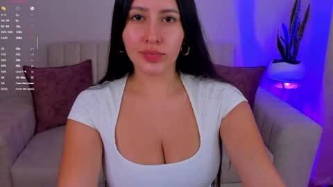Snapshot of megan_cooper28 chatting on May 9, 11:43 pm MEGAN COOPER online show from May 9, 11:43 pm