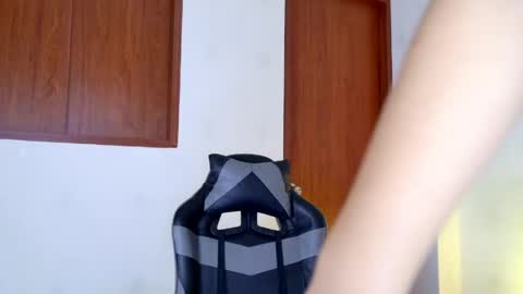 Carolina Paez online show from April 28, 12:21 pm