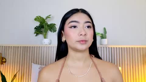 Snapshot of megan_cruzgb chatting on July 6, 12:24 pm Carolina Paez online show from July 6, 12:24 pm