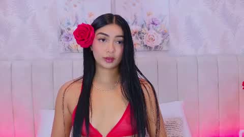Snapshot of megan_cruzgb chatting on July 18, 12:31 pm Carolina Paez online show from July 18, 12:31 pm