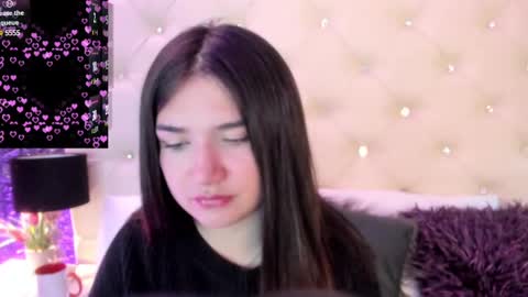 Snapshot of megan_devon chatting on December 12, 12:55 pm online show from December 12, 12:55 pm