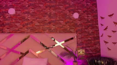     online show from January 12, 1:16 pm