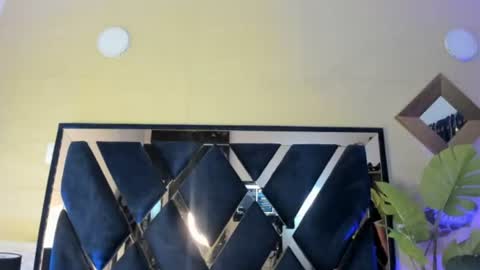 Snapshot of megan_devon chatting on June 23, 12:03 pm online show from June 23, 12:03 pm