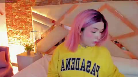 Snapshot of megan_devon chatting on July 13, 12:30 pm online show from July 13, 12:30 pm