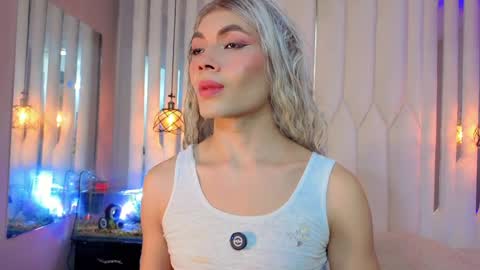 megan do santos online show from June 2, 7:49 pm