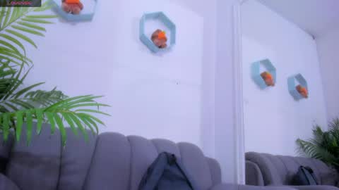 Snapshot of megan_hally chatting on June 5, 11:16 am Megan online show from June 5, 11:16 am