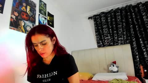 Snapshot of megan_hally chatting on June 25, 11:04 am Megan online show from June 25, 11:04 am