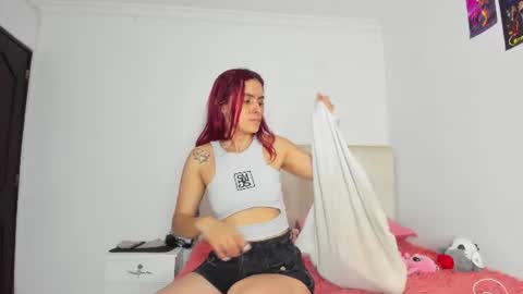 Snapshot of megan_hally chatting on August 1, 7:02 pm Megan online show from August 1, 7:02 pm