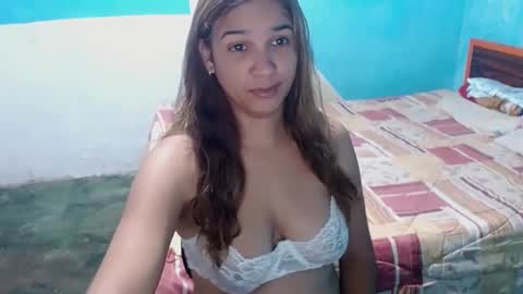 Snapshot of megan_little_ chatting on December 14, 6:09 pm amanda online show from December 14, 6:09 pm