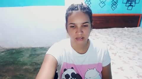 Snapshot of megan_little_ chatting on January 15, 8:37 pm amanda online show from January 15, 8:37 pm