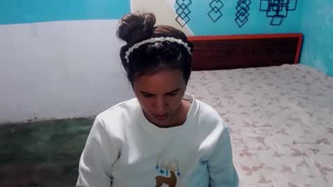 Snapshot of megan_little_ chatting on January 21, 2:54 am amanda online show from January 21, 2:54 am