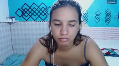 Snapshot of megan_little_ chatting on February 4, 2:17 am amanda online show from February 4, 2:17 am