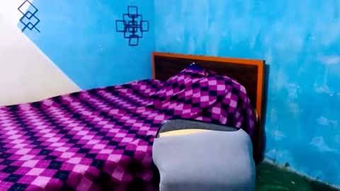 Snapshot of megan_little_ chatting on October 18, 8:09 pm amanda online show from October 18, 8:09 pm