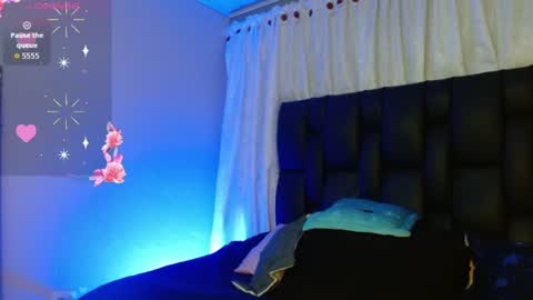 Snapshot of megan_lr chatting on July 11, 12:24 am Valentina online show from July 11, 12:24 am