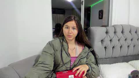 Megan   online show from December 17, 2:50 am