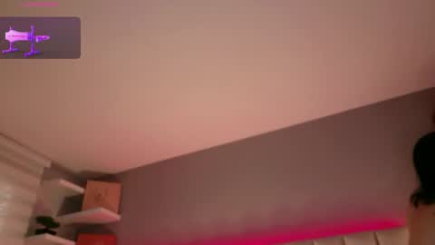 Snapshot of megan_moore__ chatting on July 31, 1:43 pm online show from July 31, 1:43 pm