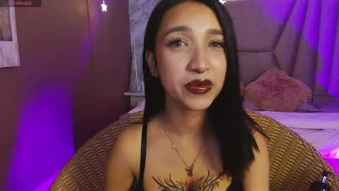Snapshot of megan_saint chatting on May 31, 6:09 pm megan_saint online show from May 31, 6:09 pm