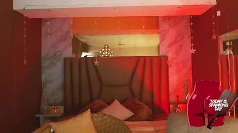 megan_saint online show from June 21, 2:08 pm