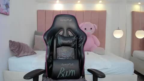 Megan online show from March 5, 12:12 pm