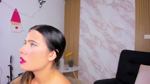 Snapshot of megan_star73 chatting on January 9, 11:47 am Megan online show from January 9, 11:47 am