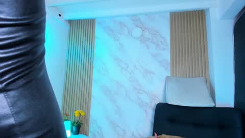 Snapshot of megan_star73 chatting on January 20, 11:45 am Megan online show from January 20, 11:45 am