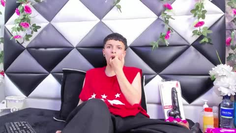 Snapshot of megan_thompsonn_ chatting on October 1, 2:39 am megan_thompsonn_ online show from October 1, 2:39 am