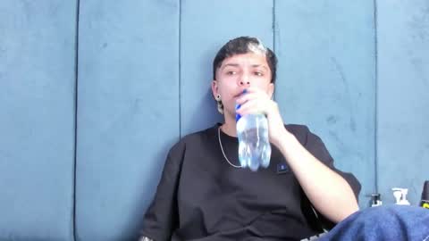 Snapshot of megan_thompsonn_ chatting on June 4, 2:39 am megan_thompsonn_ online show from June 4, 2:39 am