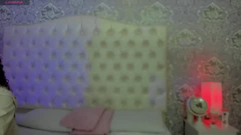 megan_tower online show from November 17, 7:08 pm