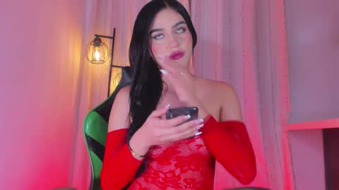 Snapshot of megan_vixenx chatting on May 3, 6:08 am megan_vixenx online show from May 3, 6:08 am