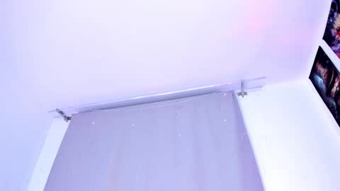 Snapshot of megan_yagami chatting on February 14, 6:32 am Megan online show from February 14, 6:32 am