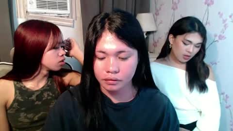 Snapshot of megan_younng chatting on July 10, 1:47 pm MEGAN online show from July 10, 1:47 pm