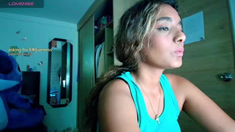 M E G A N   online show from April 28, 2:27 am