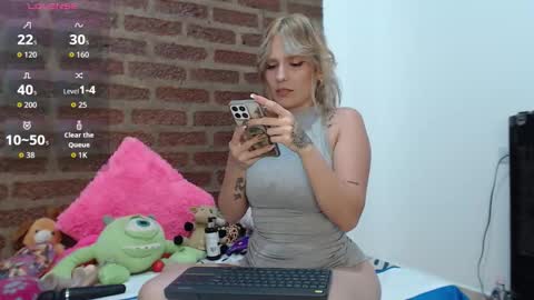 ---Megan--- online show from September 29, 9:41 pm